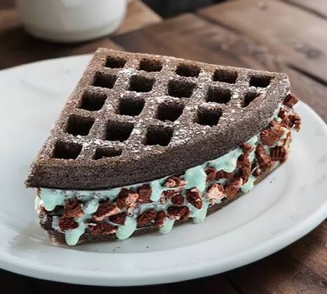 Crunchy Choco Oreo Waffle